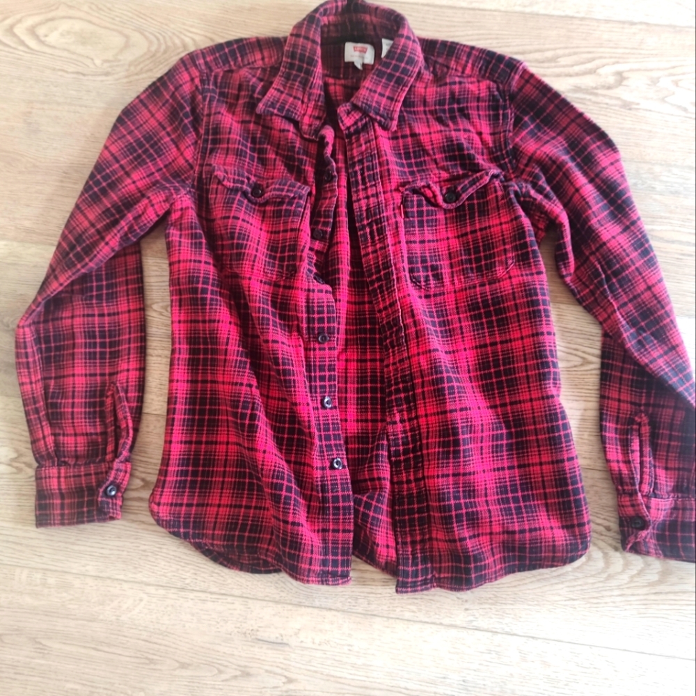 Levi's Red and Black Plaid Men's Shirt